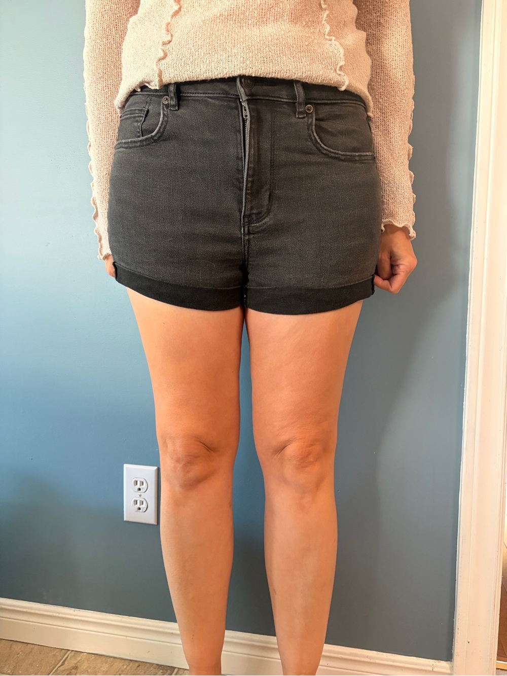 American Eagle Outfitters High-Rise Black Rolled Hem Shorts